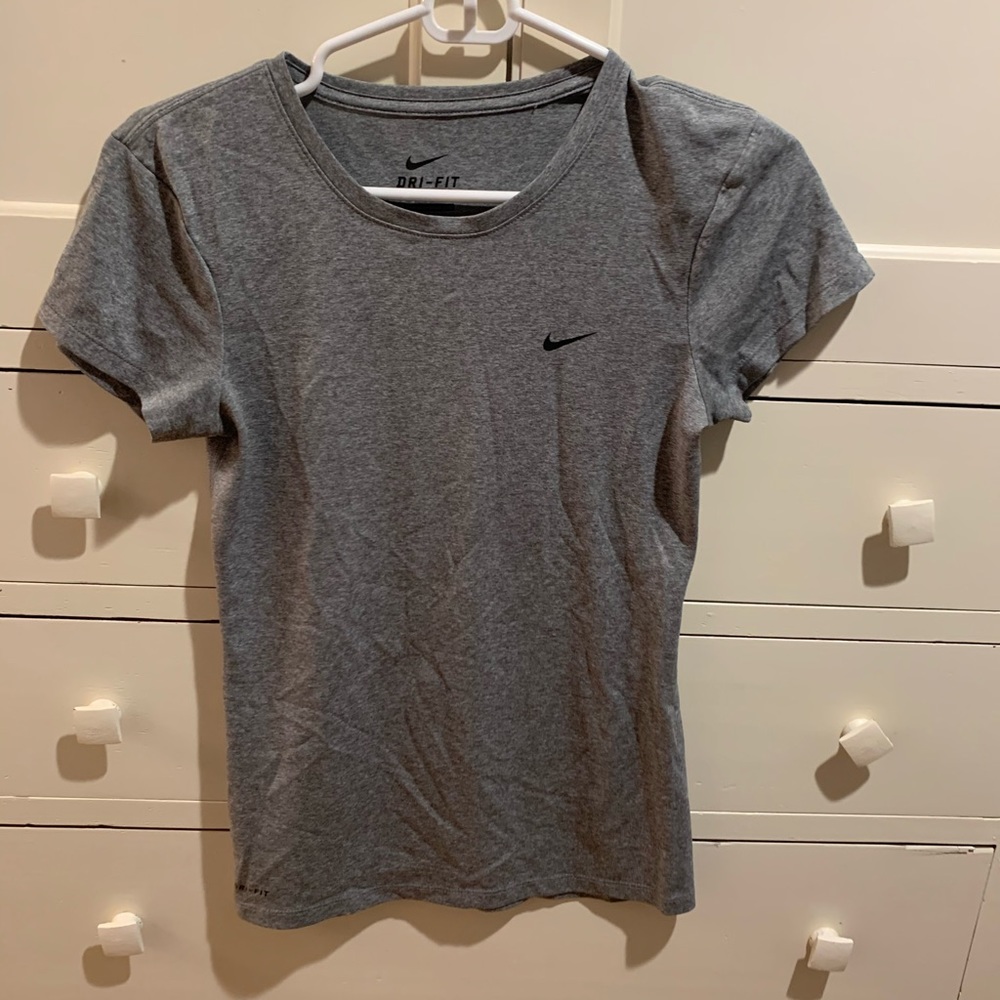 Dri-fit Nike tee